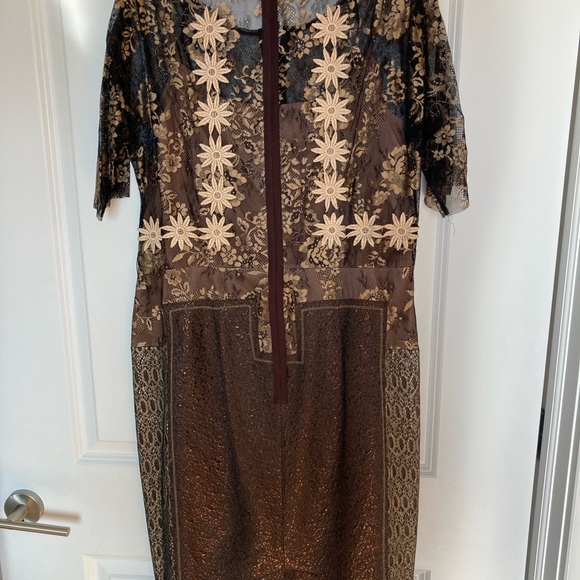 Anthroplogie Byron Lars Beauty Mark Carrisima Sheath Gold. - Picture 5 of 7